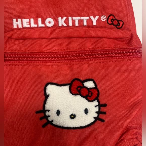 Mini Hello Kitty Backpack - Picture 4 of 7